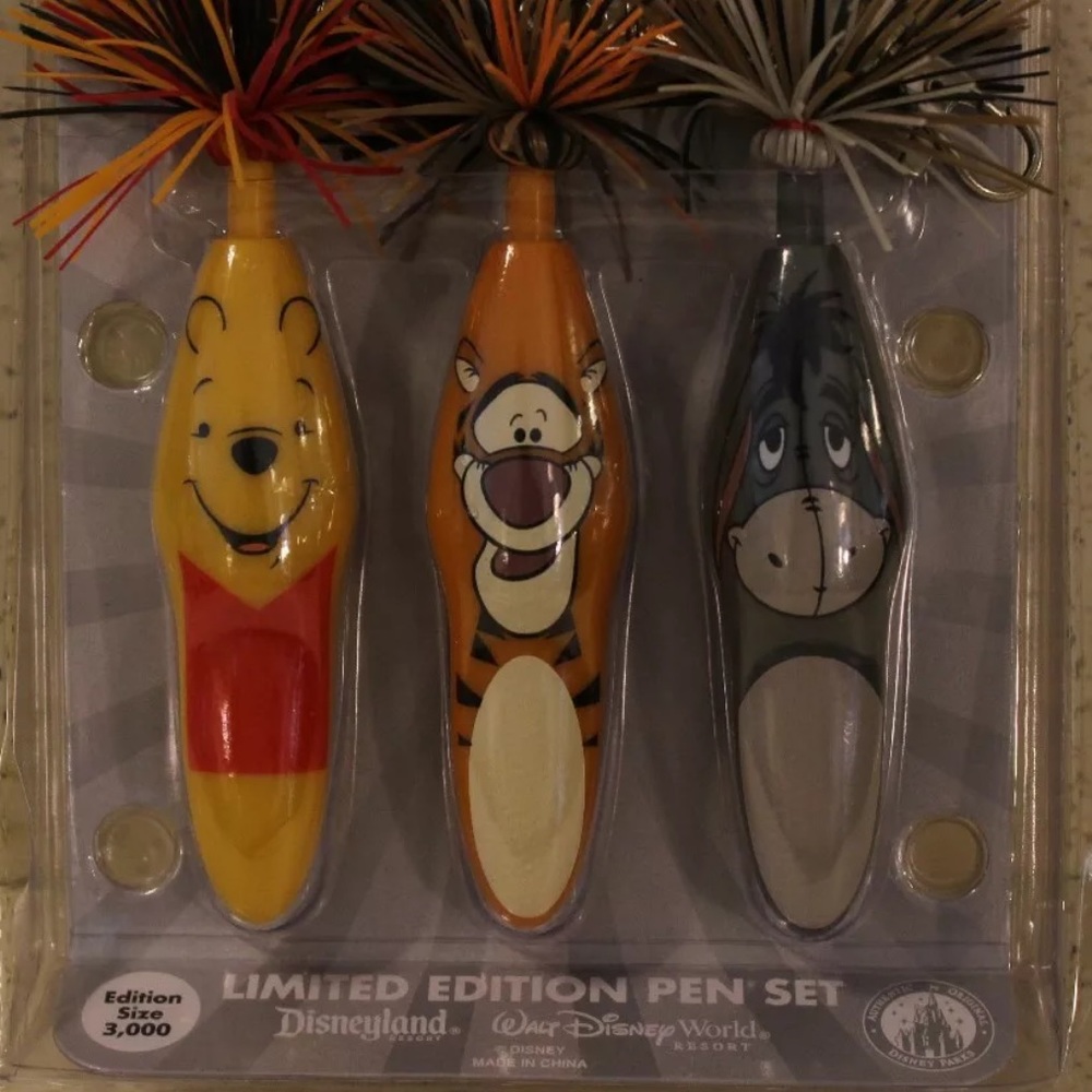 Disneyland LIMITED Edition Pen Set, ONLY 3,000 made, NWT